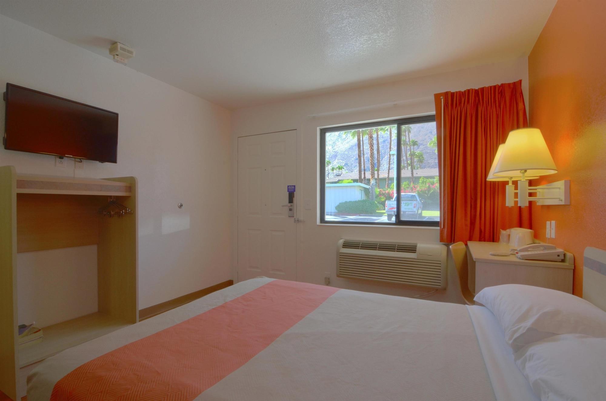 Motel 6-Palm Springs, Ca - East - Palm Canyon ภายนอก รูปภาพ