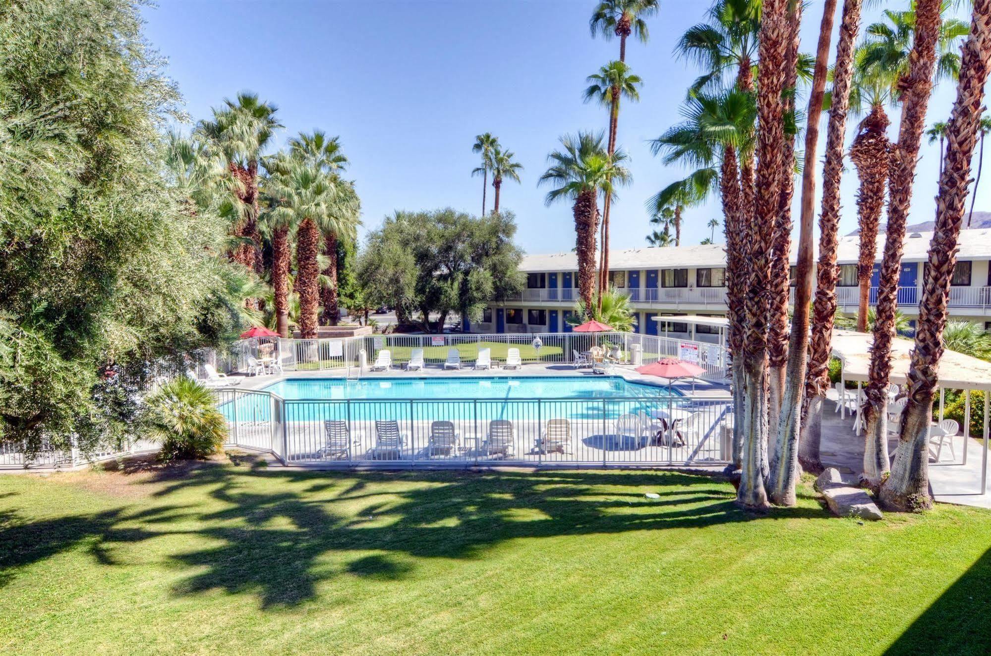 Motel 6-Palm Springs, Ca - East - Palm Canyon ภายนอก รูปภาพ