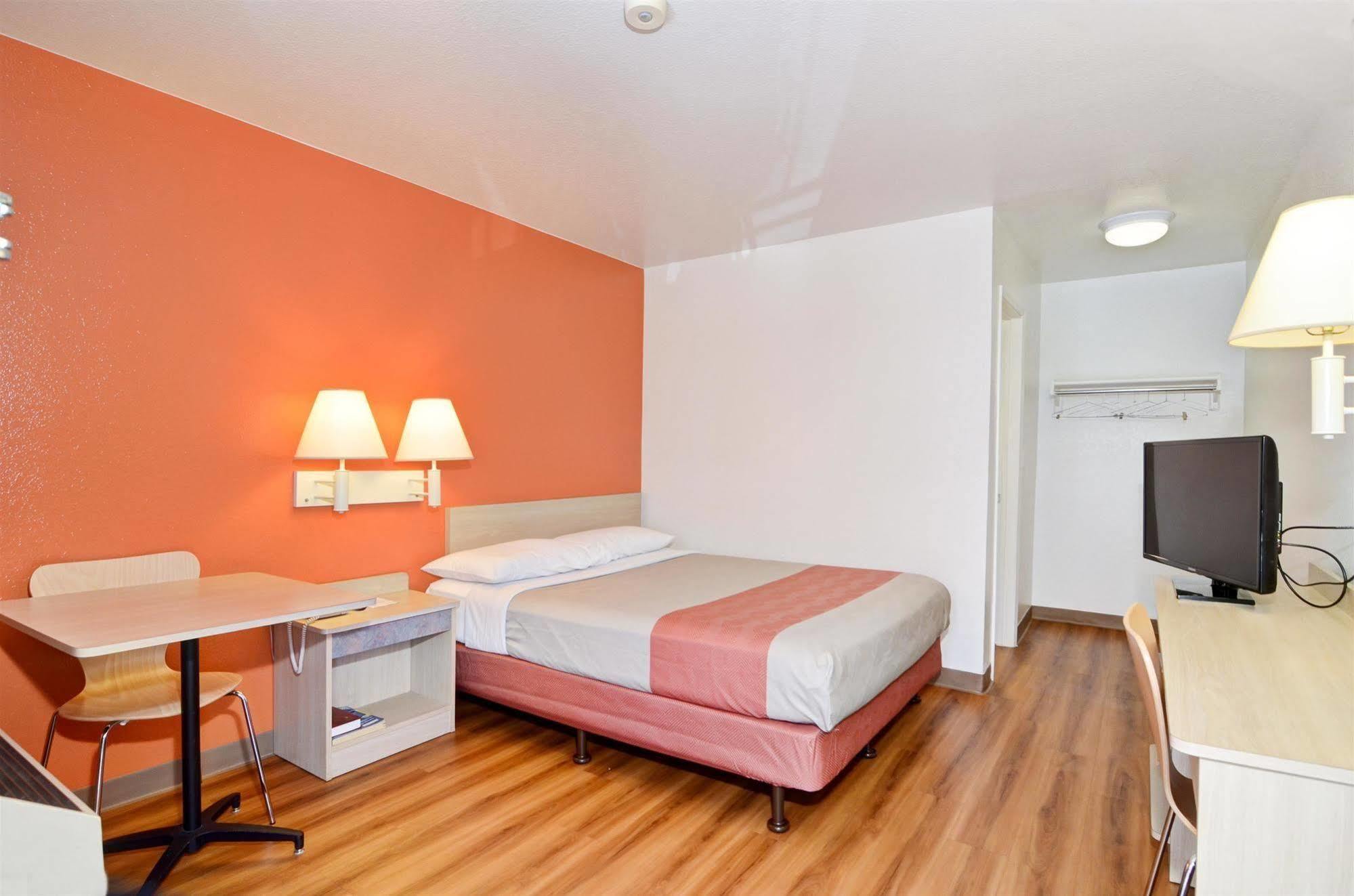Motel 6-Palm Springs, Ca - East - Palm Canyon ภายนอก รูปภาพ