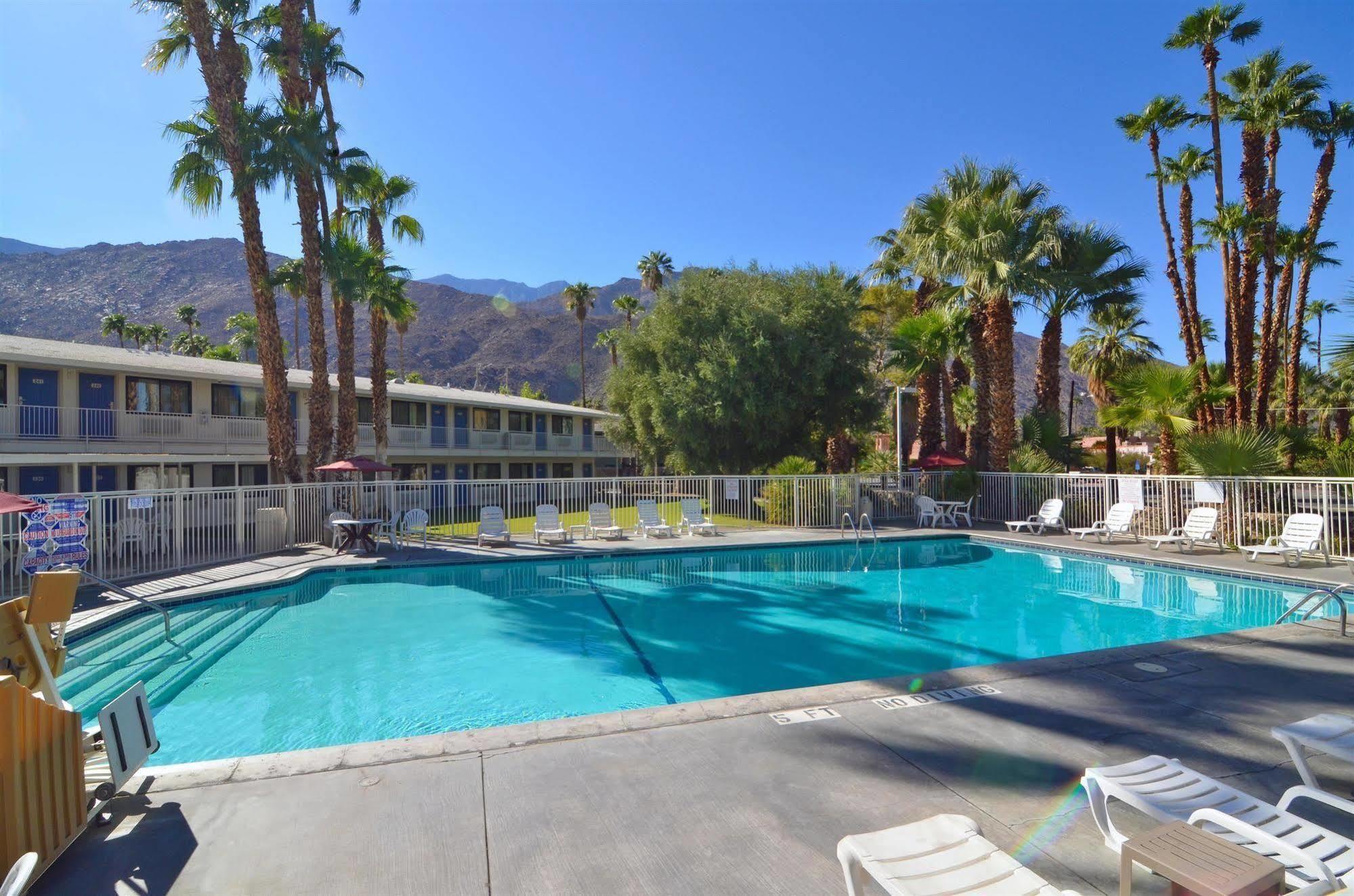 Motel 6-Palm Springs, Ca - East - Palm Canyon ภายนอก รูปภาพ