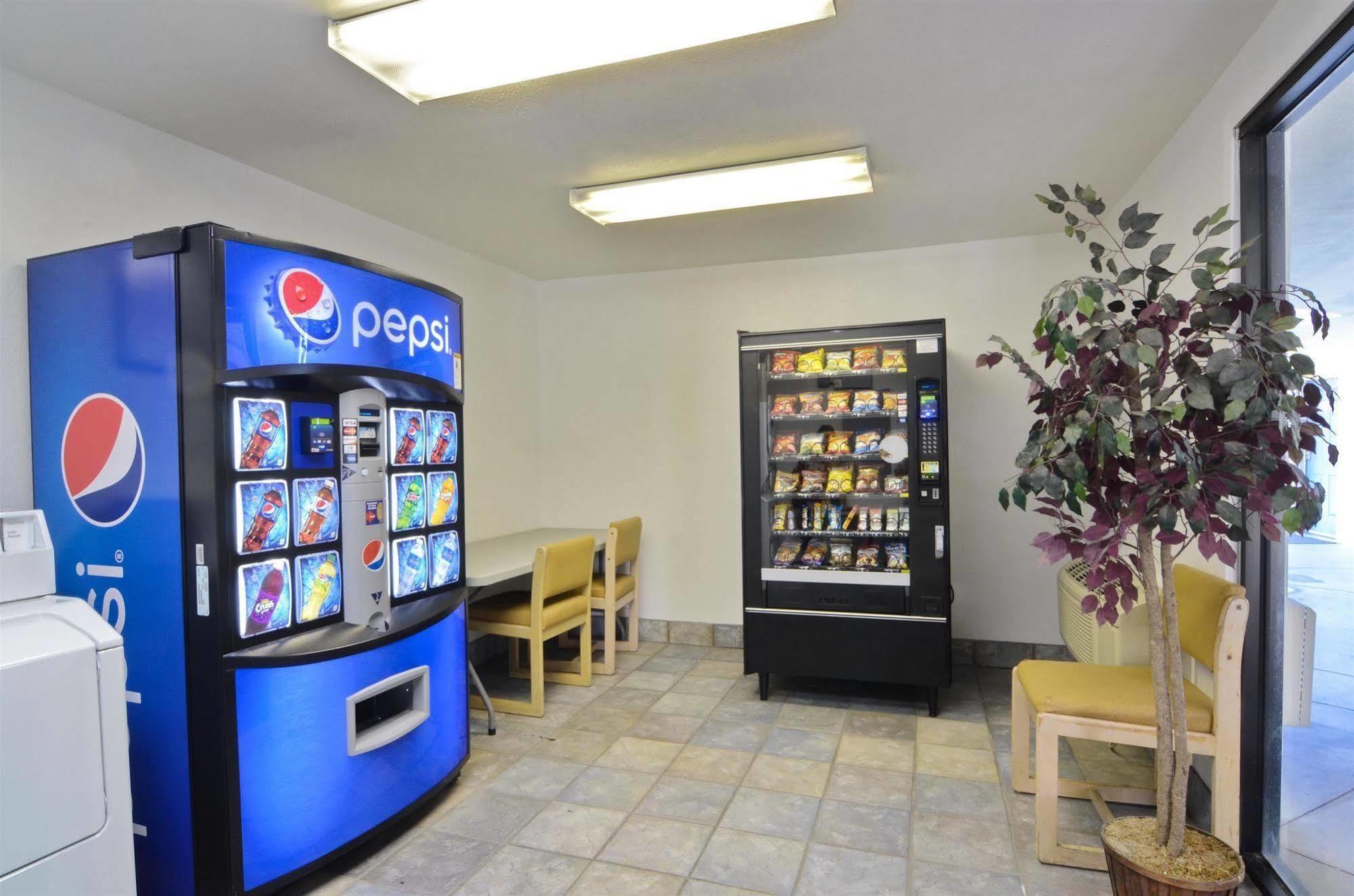 Motel 6-Palm Springs, Ca - East - Palm Canyon ภายนอก รูปภาพ