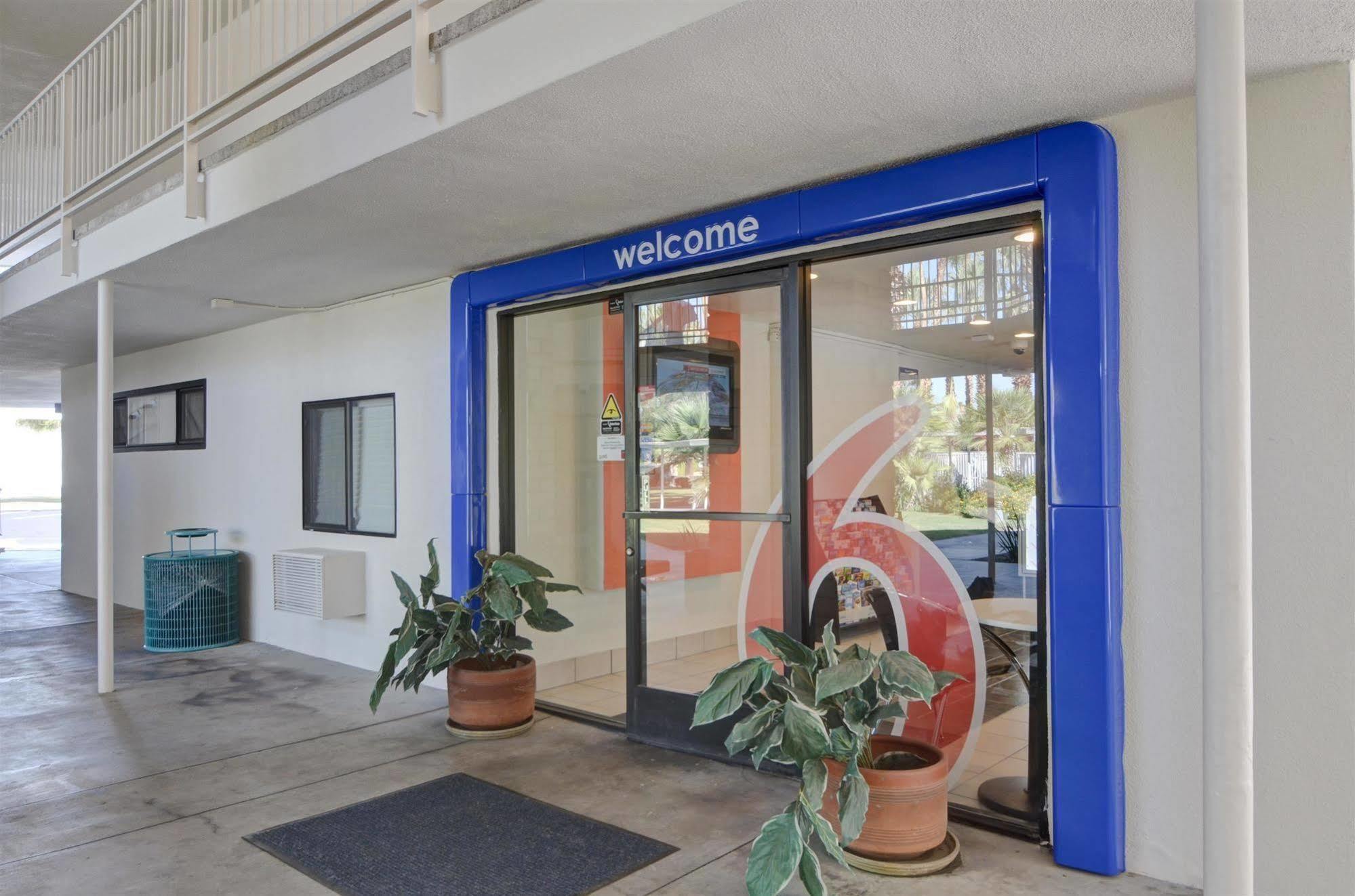 Motel 6-Palm Springs, Ca - East - Palm Canyon ภายนอก รูปภาพ