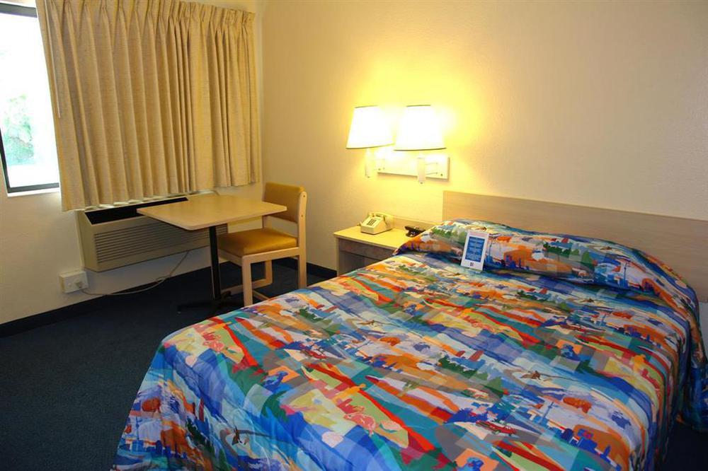 Motel 6-Palm Springs, Ca - East - Palm Canyon ห้อง รูปภาพ